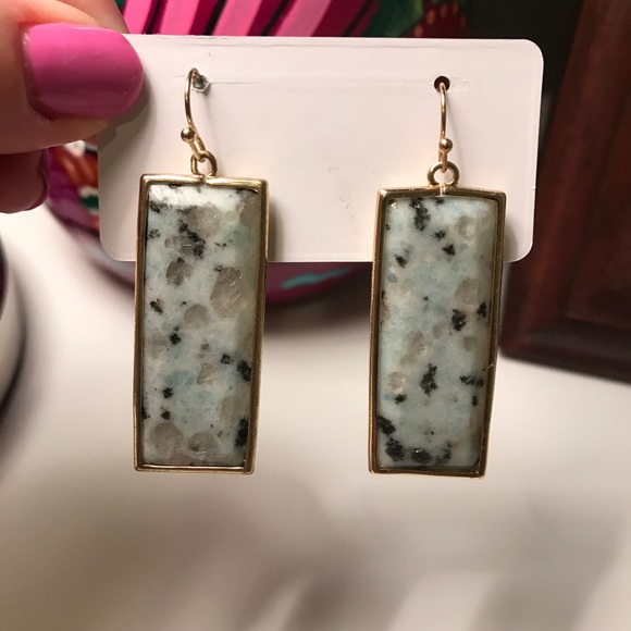 Statement earrings - Picture 1 of 1